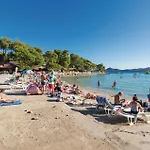 2 Bedroom Awesome In Apartamento Biograd Na Moru
